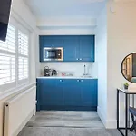 Host & - The Langley