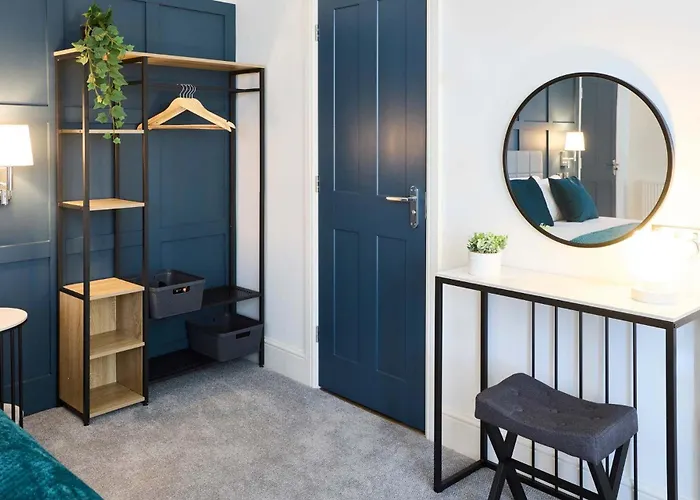 Host & - The Langley Aparthotel