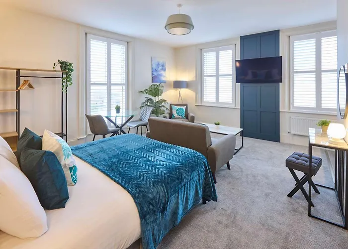 Host & - The Langley