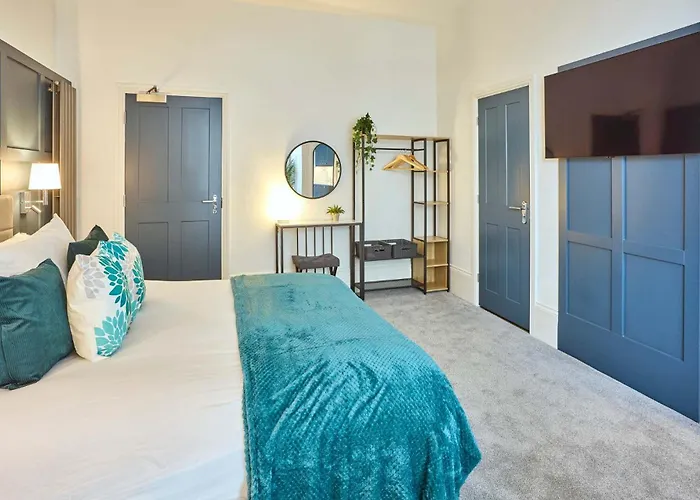 Host & - The Langley Hotel apartamentowy Whitby