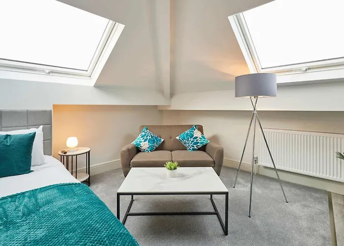 Aparthotel Host & - The Langley 3*